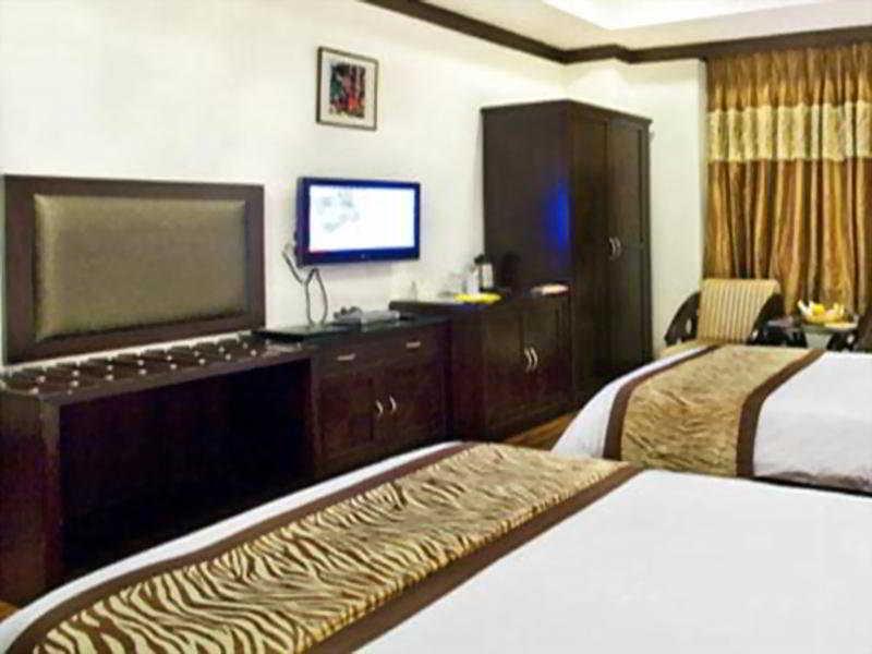 Hotel Bluestone Nehru Place By The Cosy Hotels Nueva Delhi Exterior foto
