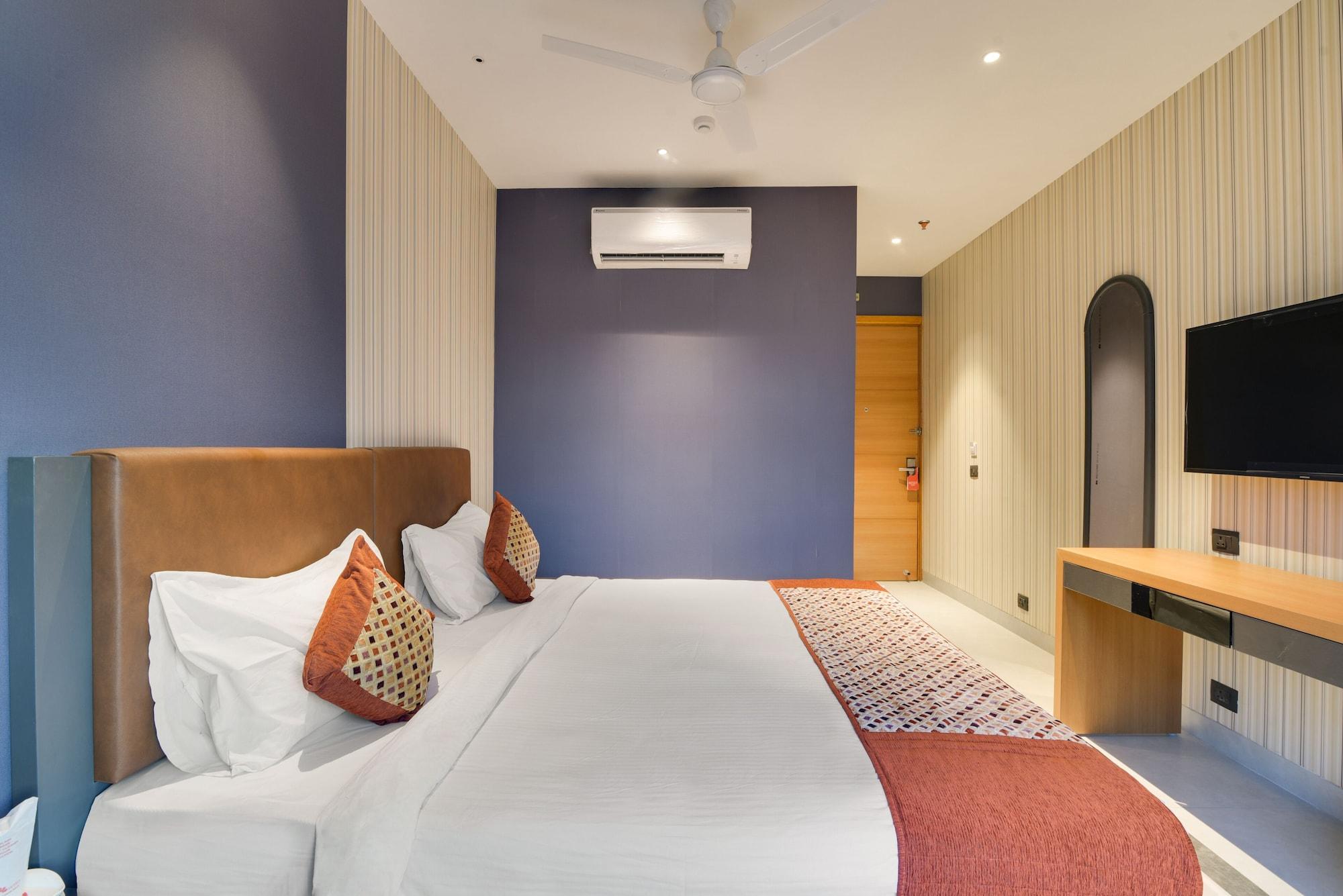 Hotel Bluestone Nehru Place By The Cosy Hotels Nueva Delhi Exterior foto
